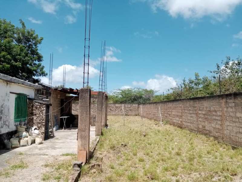 Casa en Tacarigua