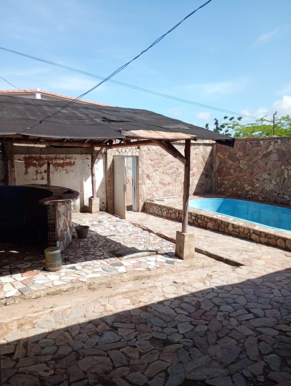 Casa para remodelar en Guacuco 