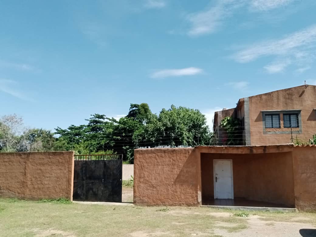 Edificación para Hostal en Los Robles 