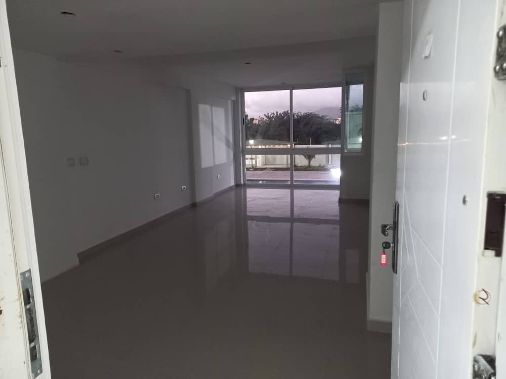 Apartamento 51 mts en Urb. Dumar