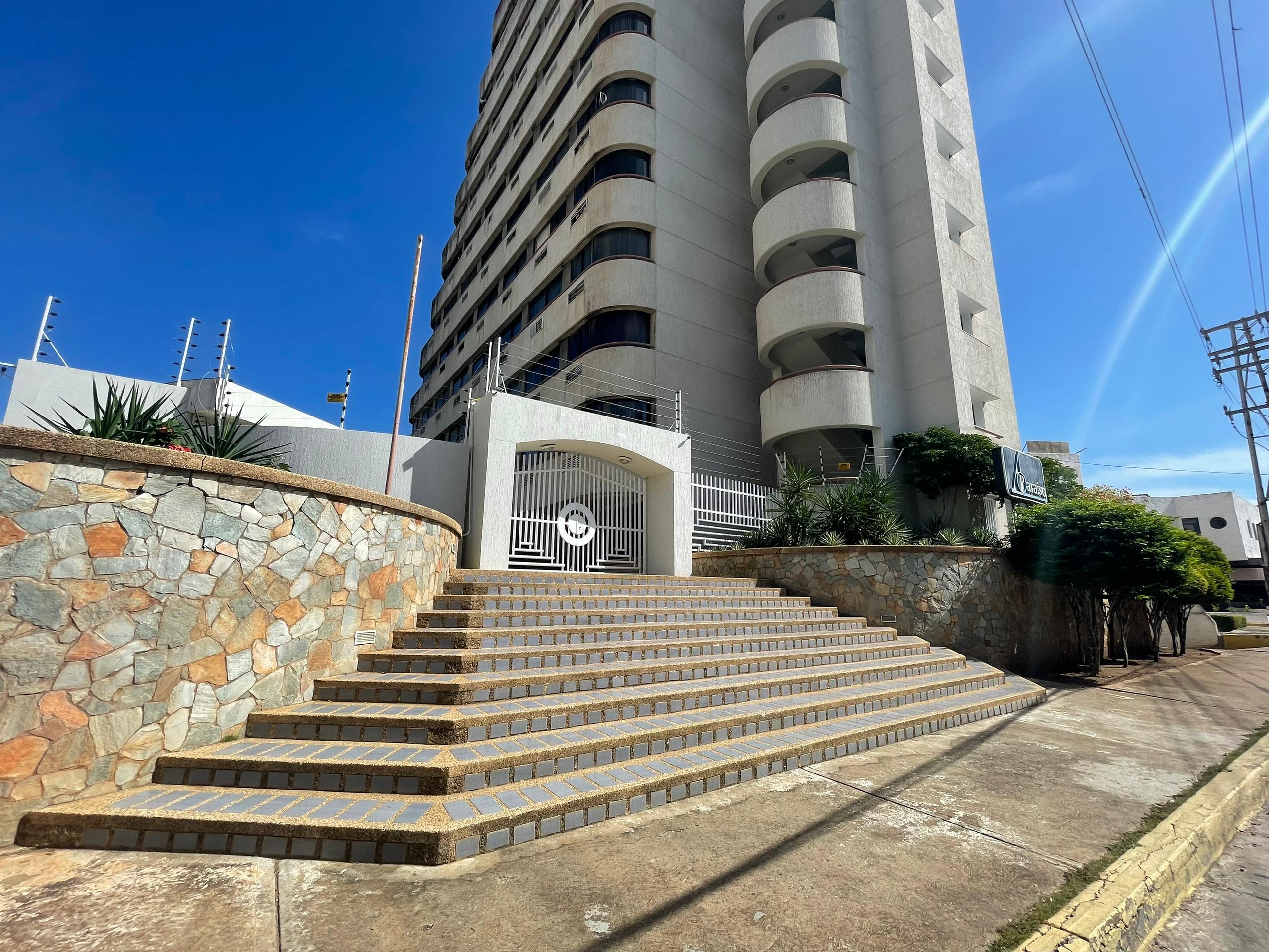 Apartamento en Av Bolívar 