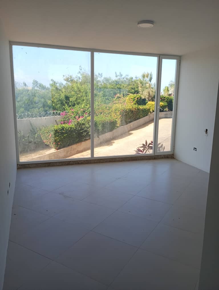 Apartamento en El Morro. Obra blanca