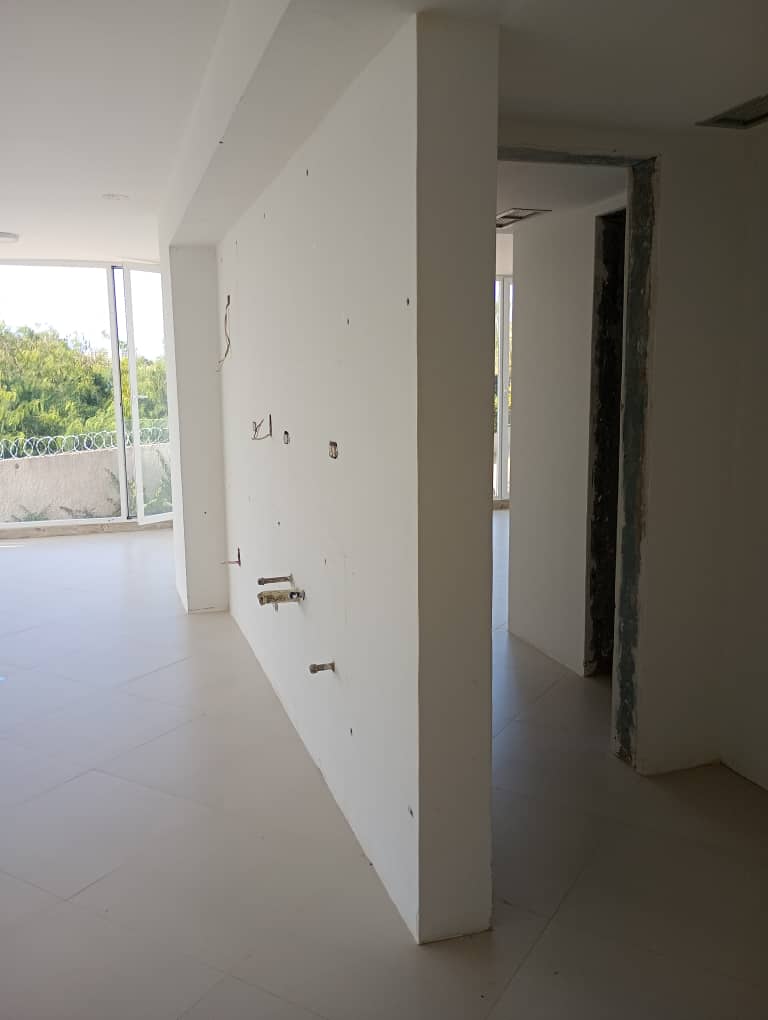 Apartamento en El Morro. Obra blanca
