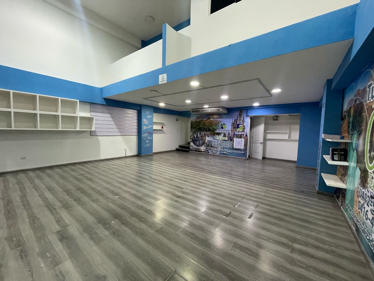 Local dúplex en Av. Bolívar 