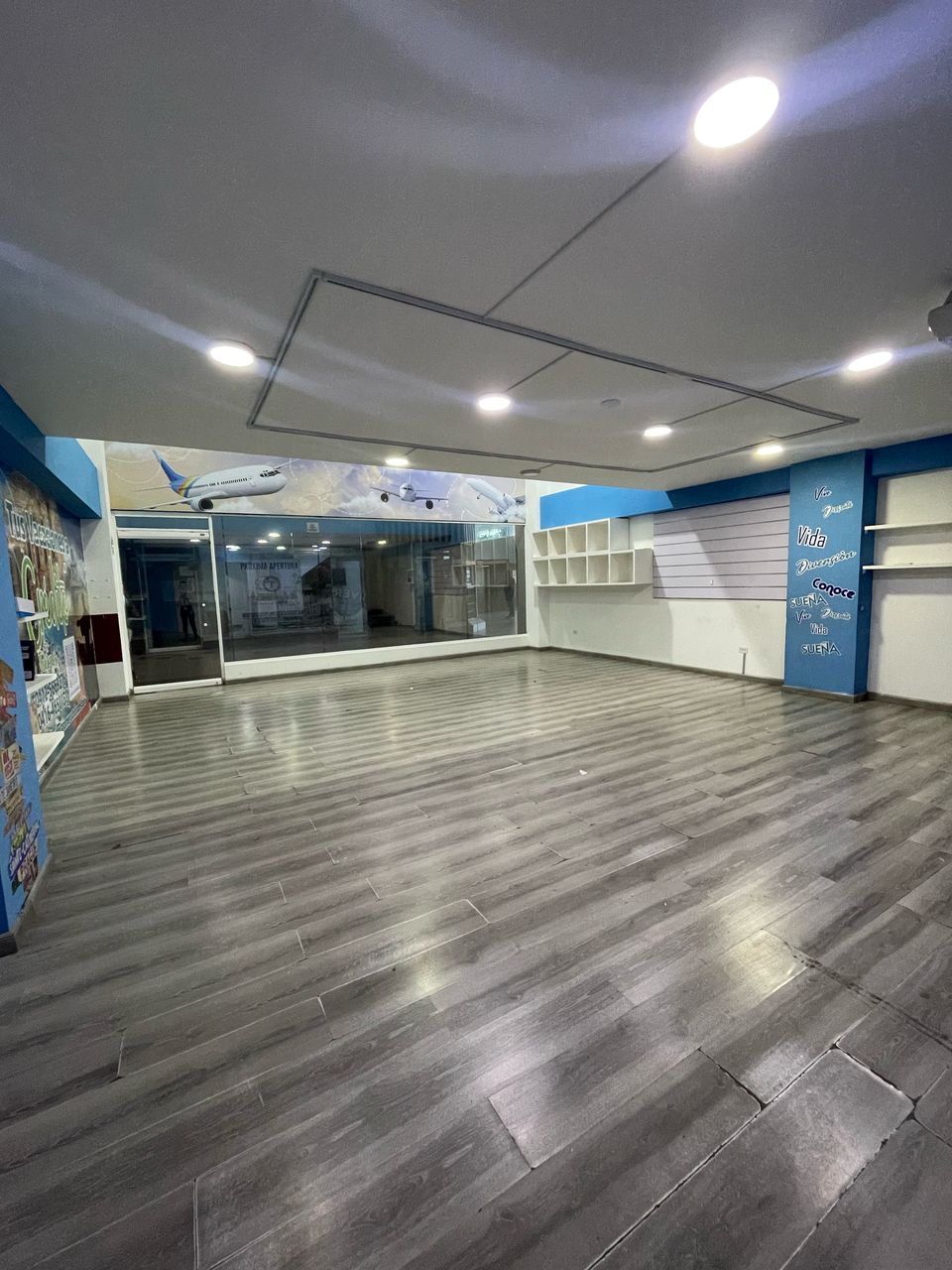 Local dúplex en Av. Bolívar 