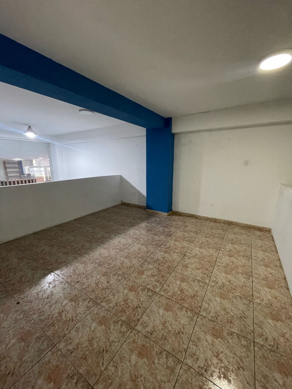 Local dúplex en Av. Bolívar 