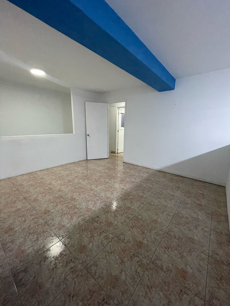Local dúplex en Av. Bolívar 