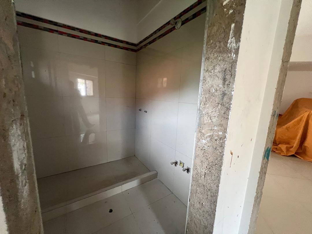Townhouse en La Asunción. Obra blanca 