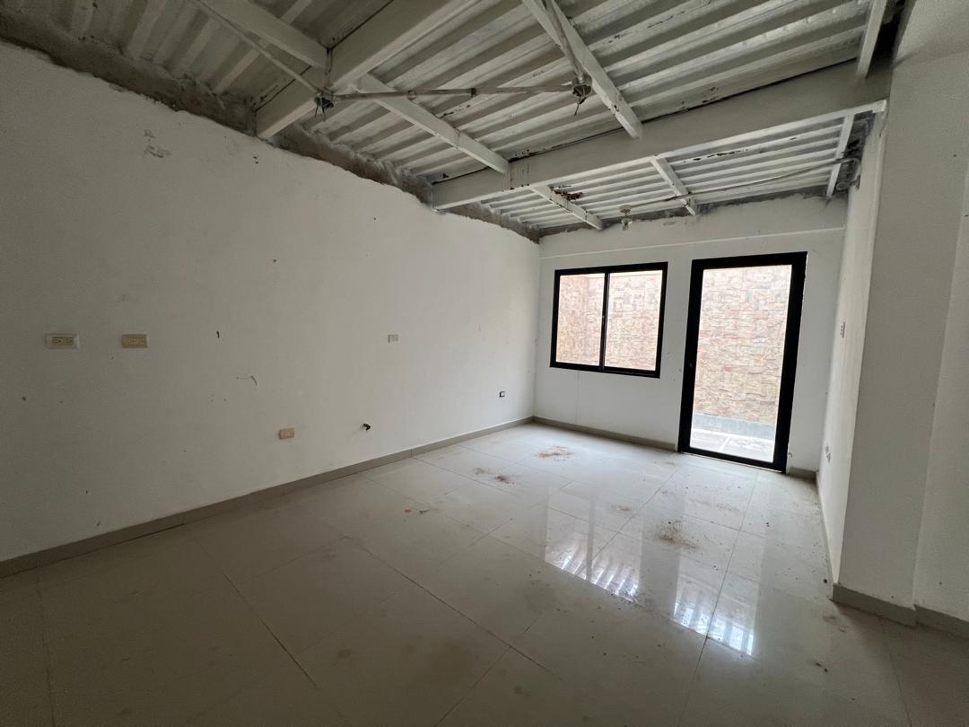 Townhouse en La Asunción. Obra blanca 