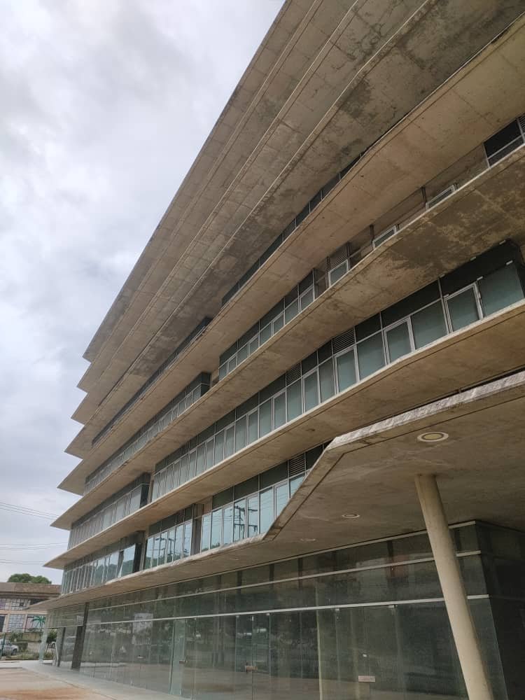 Local de 45 m² en Centro Empresarial Vector Verde