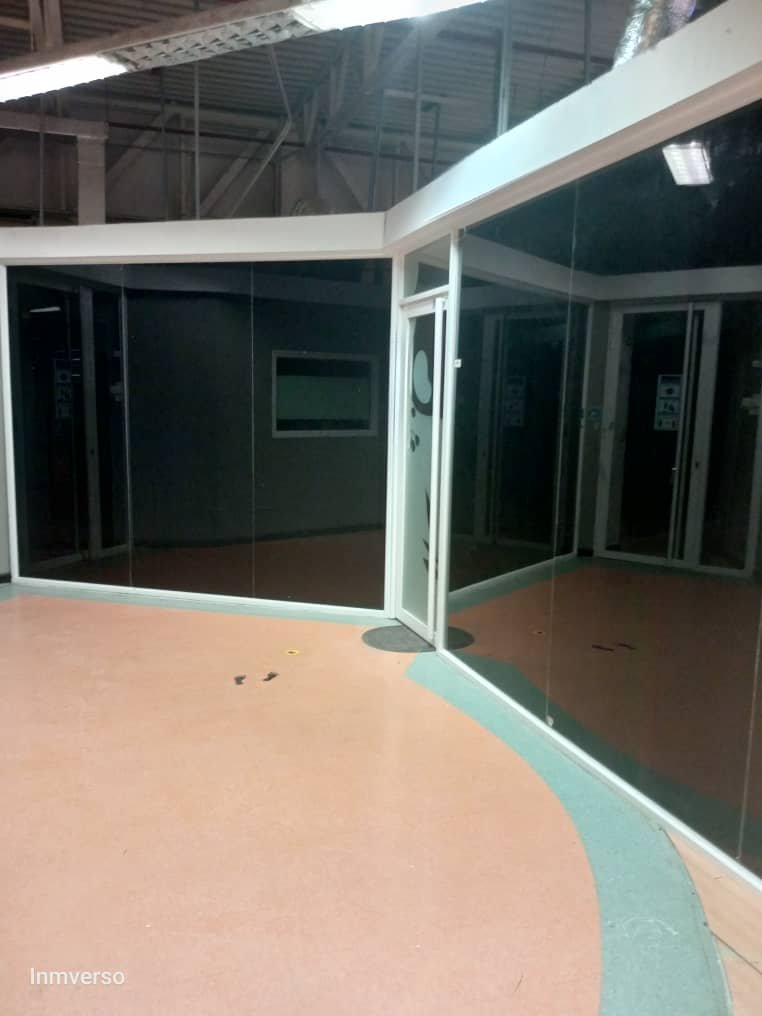 Local 70 mts en Rattan Plaza 